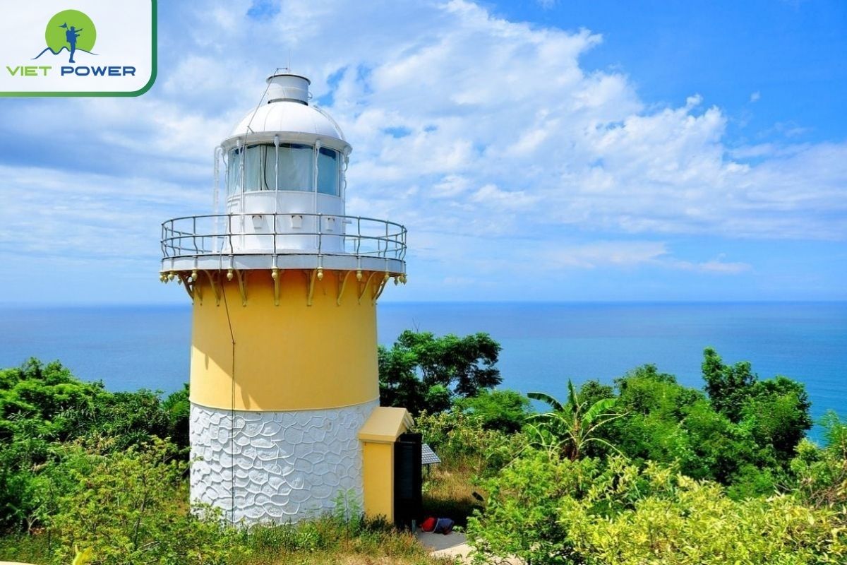 Tien Sa Lighthouse