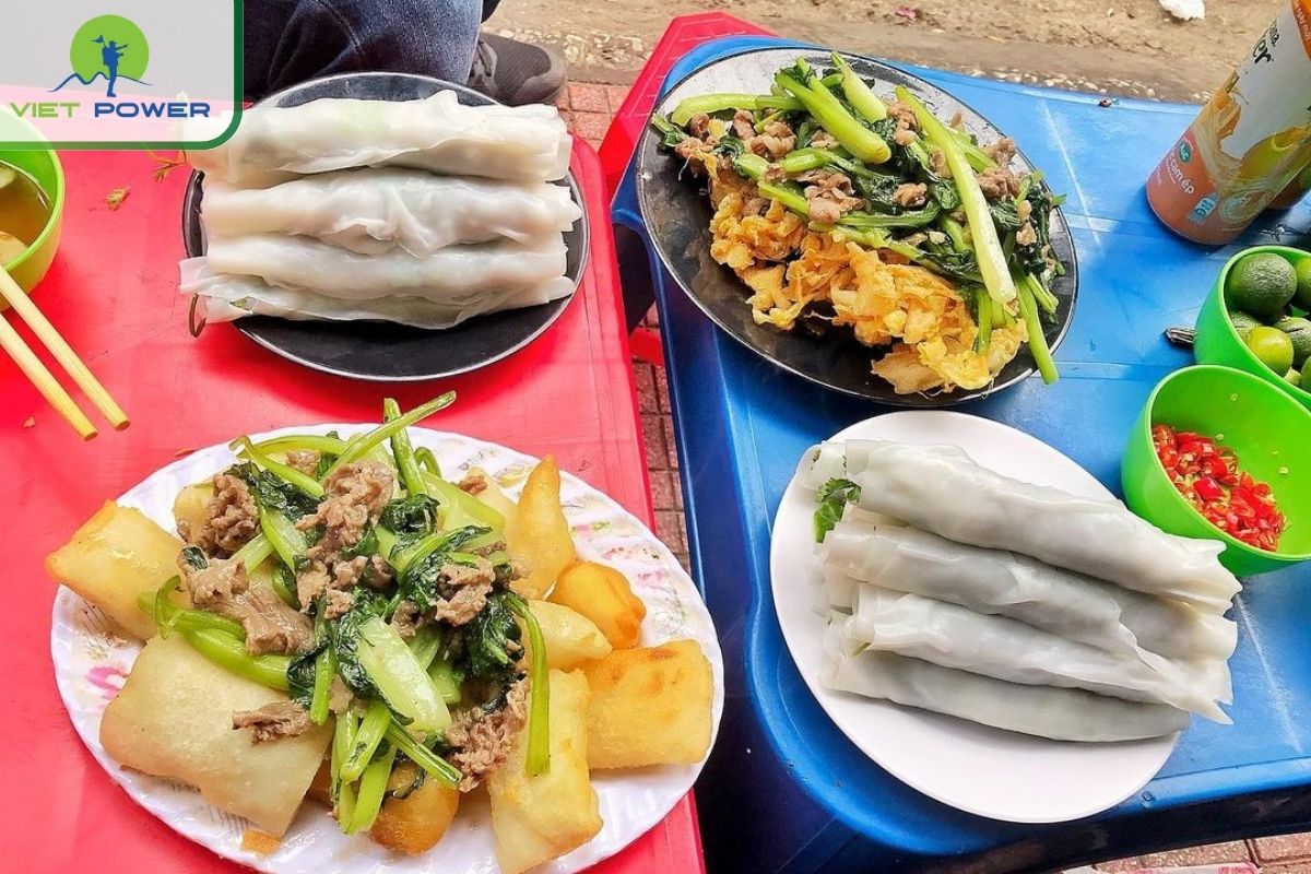 Enjoy Truc Bach Pho rolls