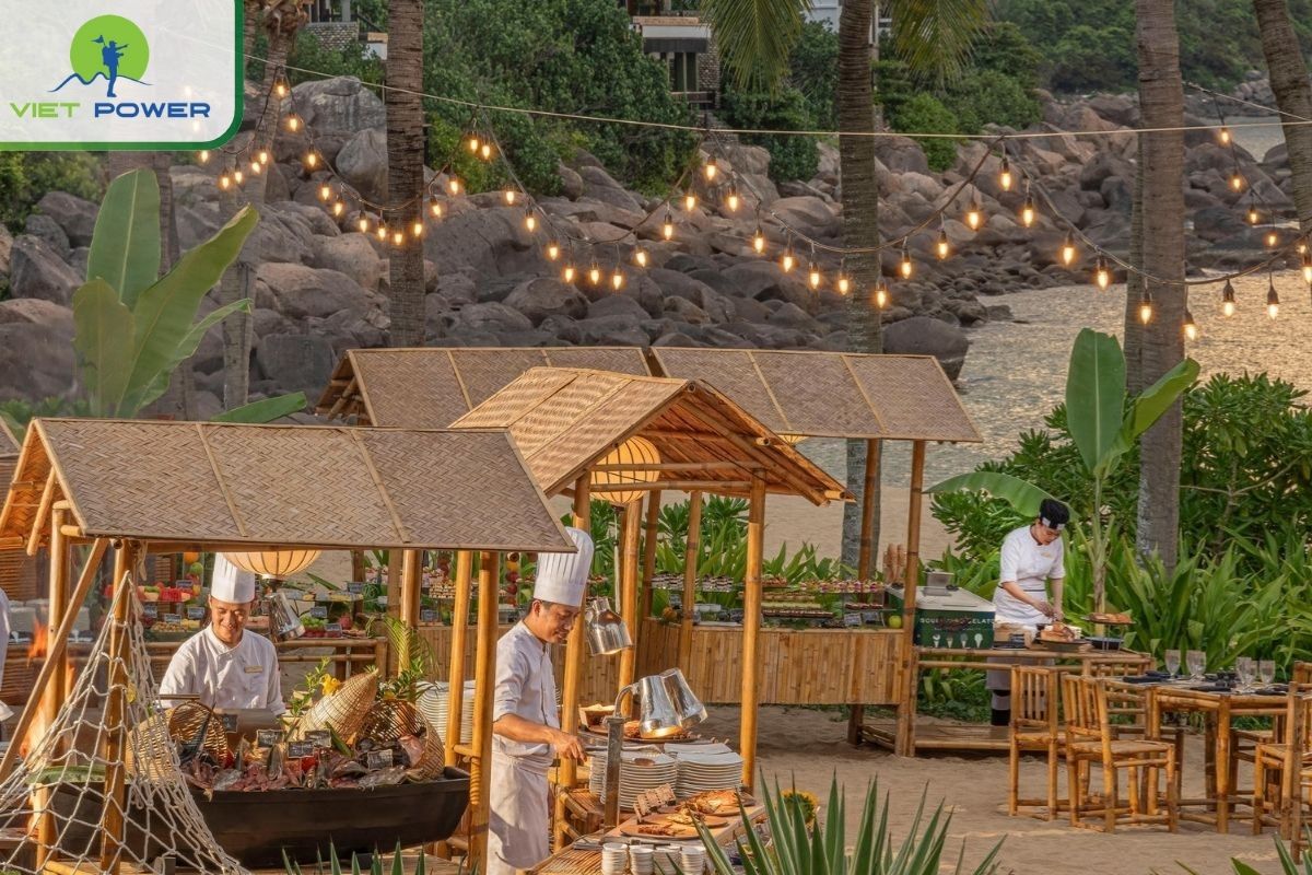 Barefoot Beach Dining