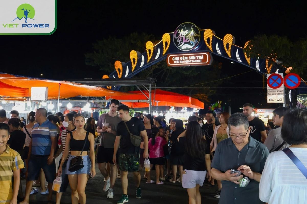 Son Tra Night Market