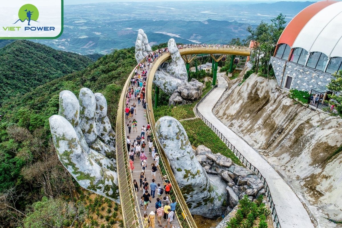 Walking on the Golden Bridge, the symbol of Danang in April