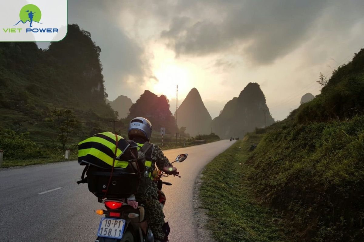 Motorbike – Adventure Across the Mountains
