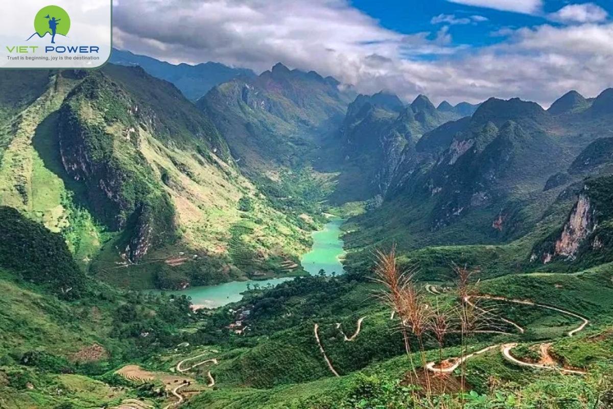 (3) Pass In Vietnam