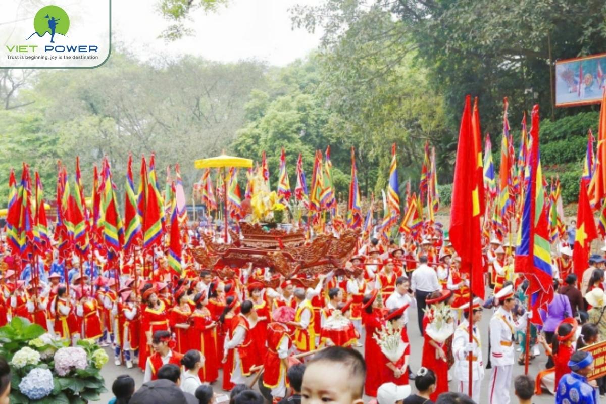 (4) Den Hung