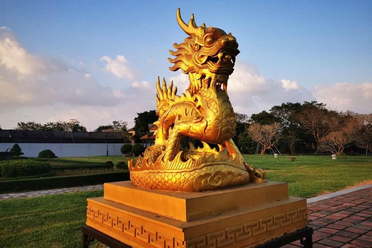 Complex of Hue Monuments (5)