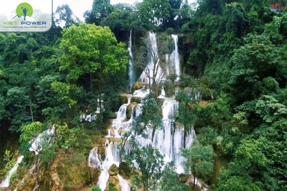 Dai Yen Waterfall