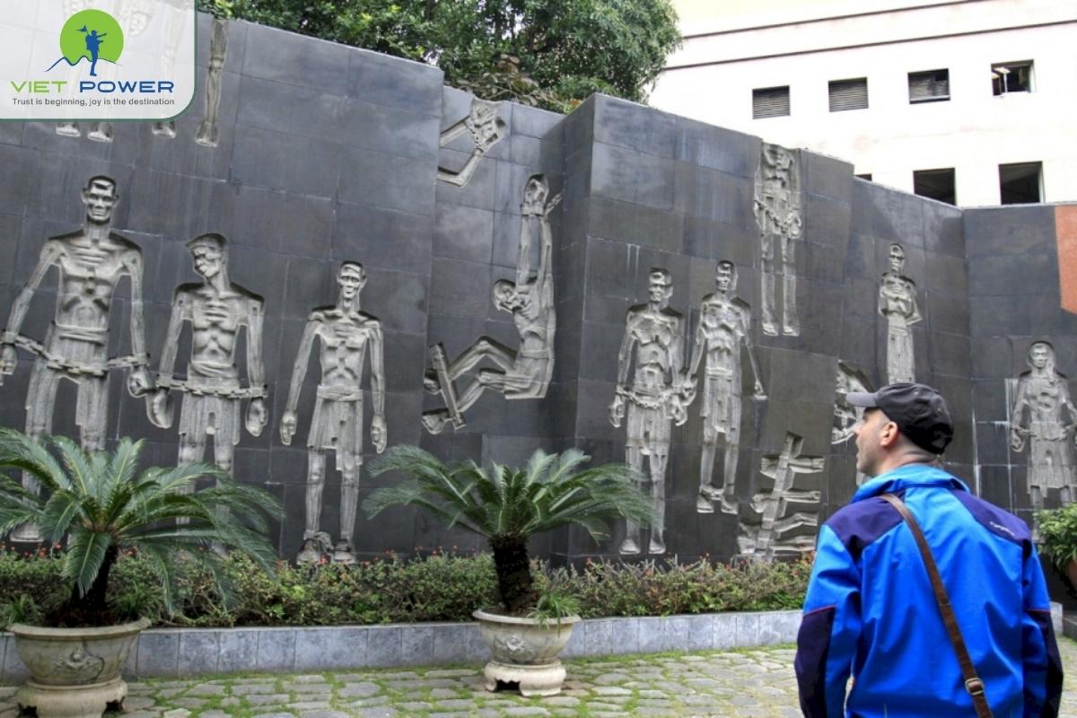 Hoa-Lo-Prison (5)