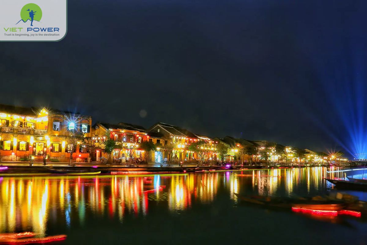 Hoi An Night Market (1)