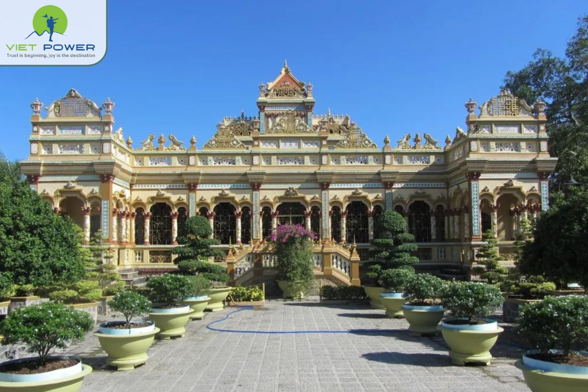 Pagodas in the South of Vietnam (2)
