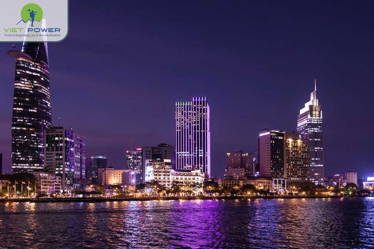 Review of Life in Vietnam (19)