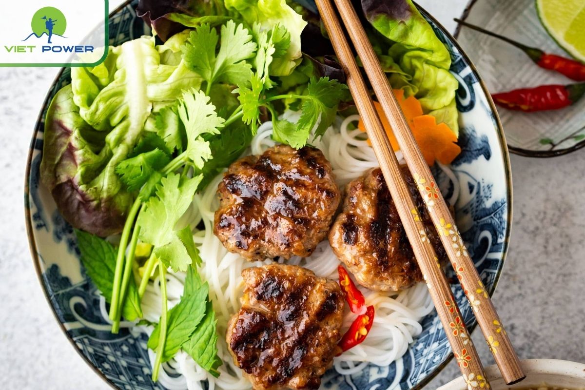 Saigon Street Food Markets: A Foodie's Paradise: Bun cha.