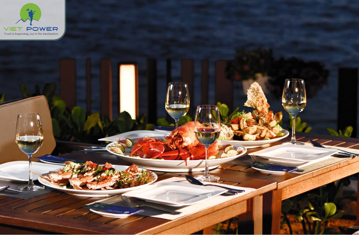 Seafood Restaurants and Local Food