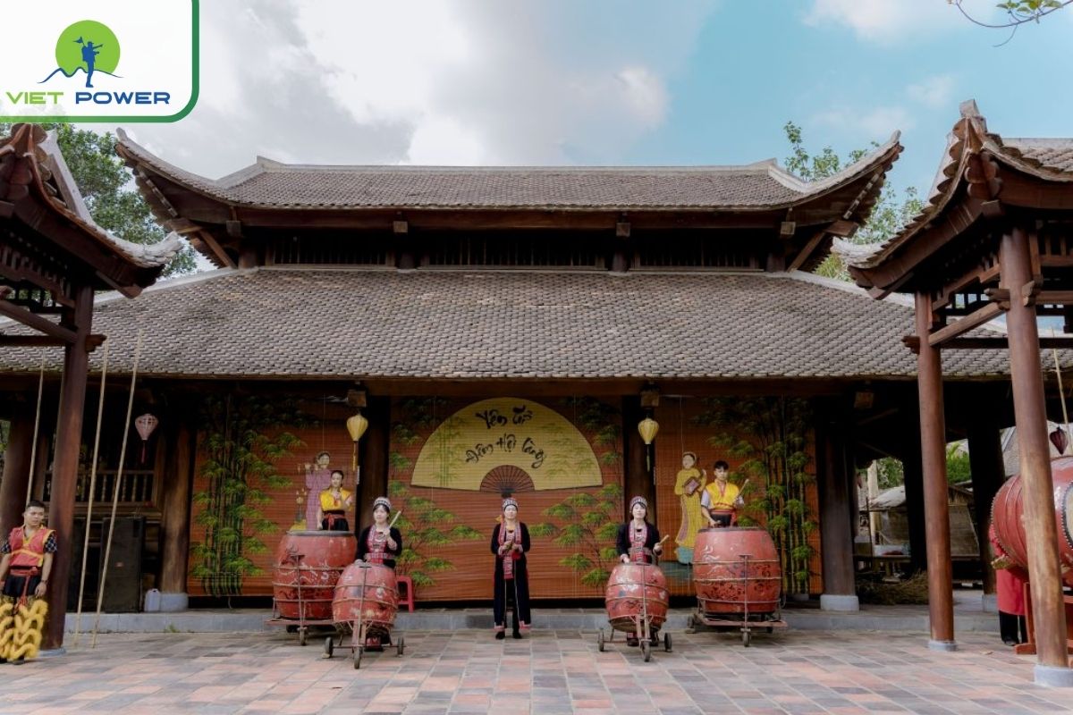 Village Communal Houses and Temples