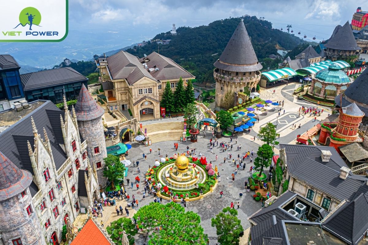 Sun World Ba Na Hills and Golden Bridge