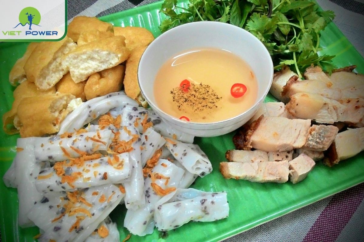 Have Authentic Thanh Tri Steamed Rice Rolls for Breakfast