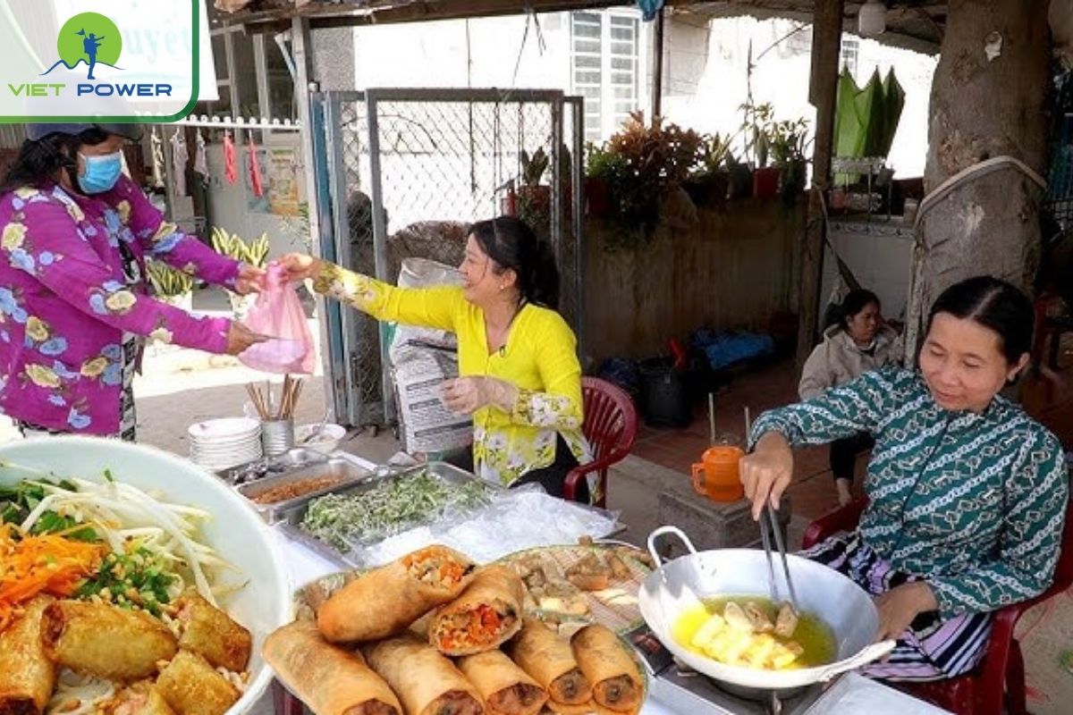 Tips for Enjoying Vietnamese Bun Cha Gio Like a Local