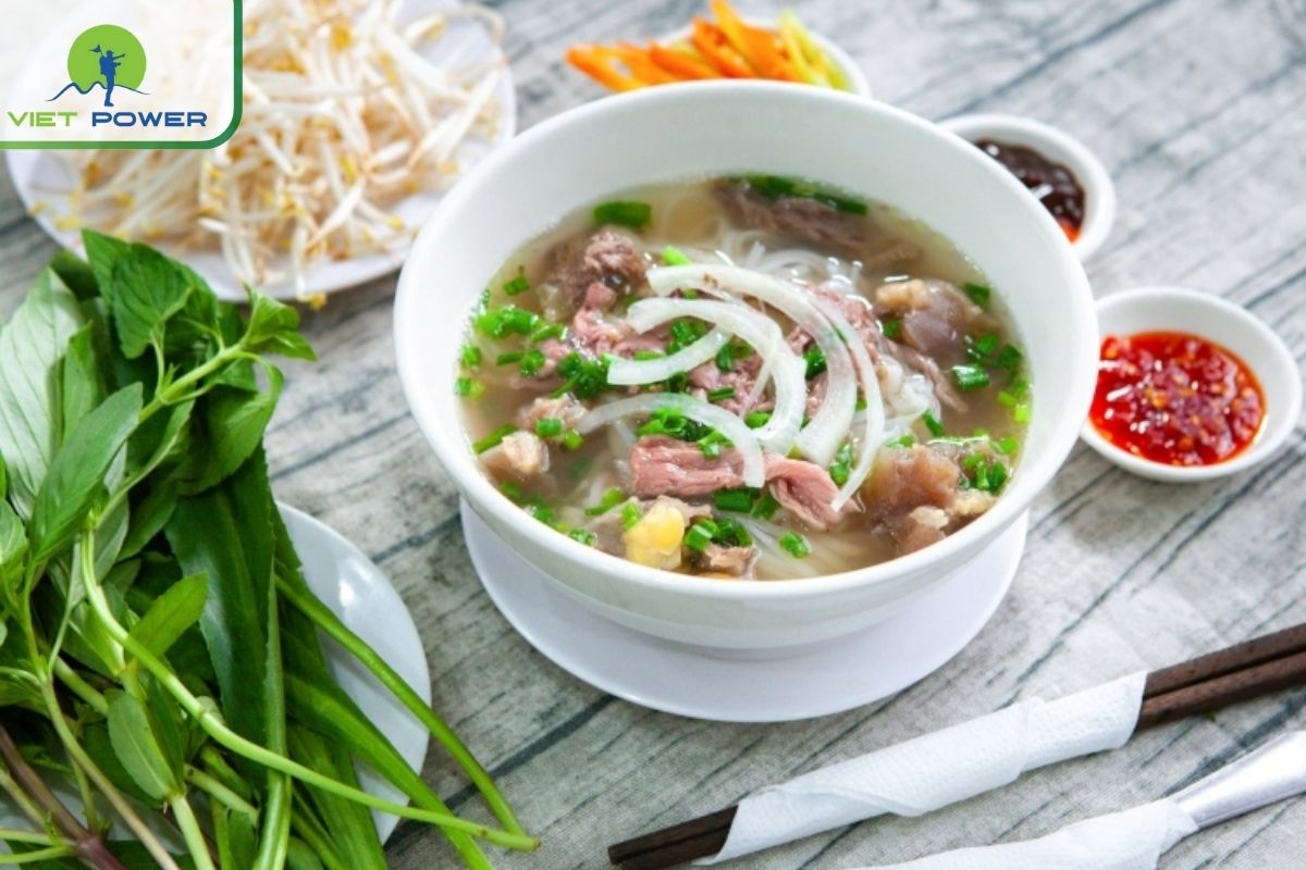Pho (Vietnamese Noodle Soup)