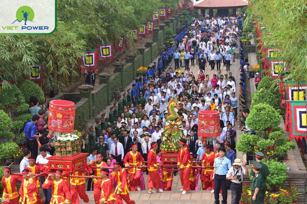 Hung Kings Temple Festival (Giỗ Tổ Hùng Vương)