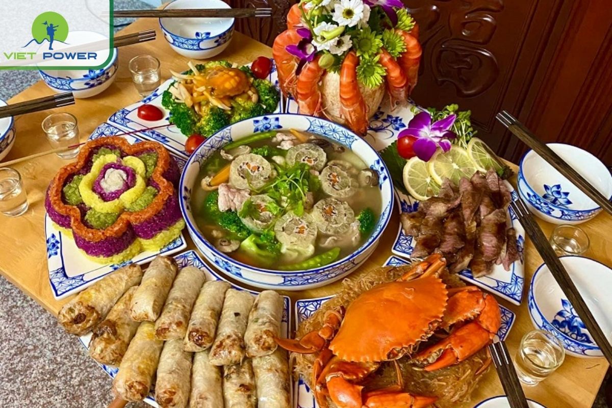 Kitchen Gods (Tết Táo Quân)