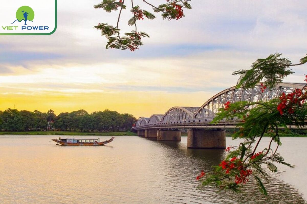 Central Vietnam (Hue, Da Nang, Hoi An)