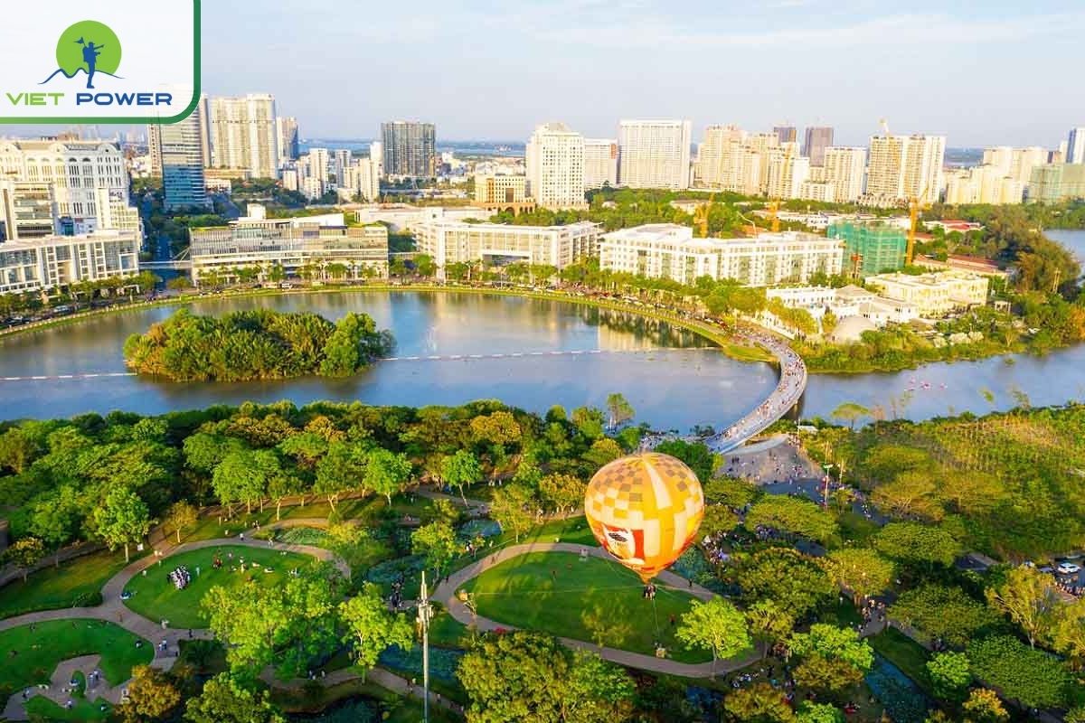 District 7 – Green Living & Family-Friendly Vibes