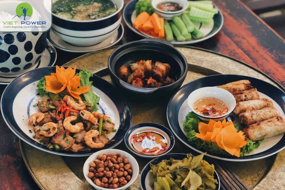 Vietnamese Dining Etiquette (9)