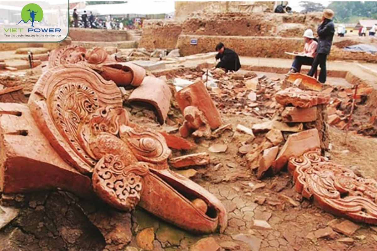 archaeological-layers-imperial-citadel-thang-long