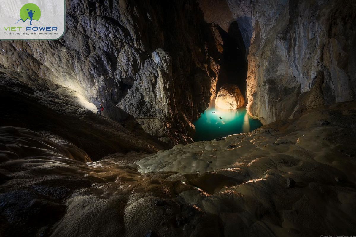 inside Son Doong Cave