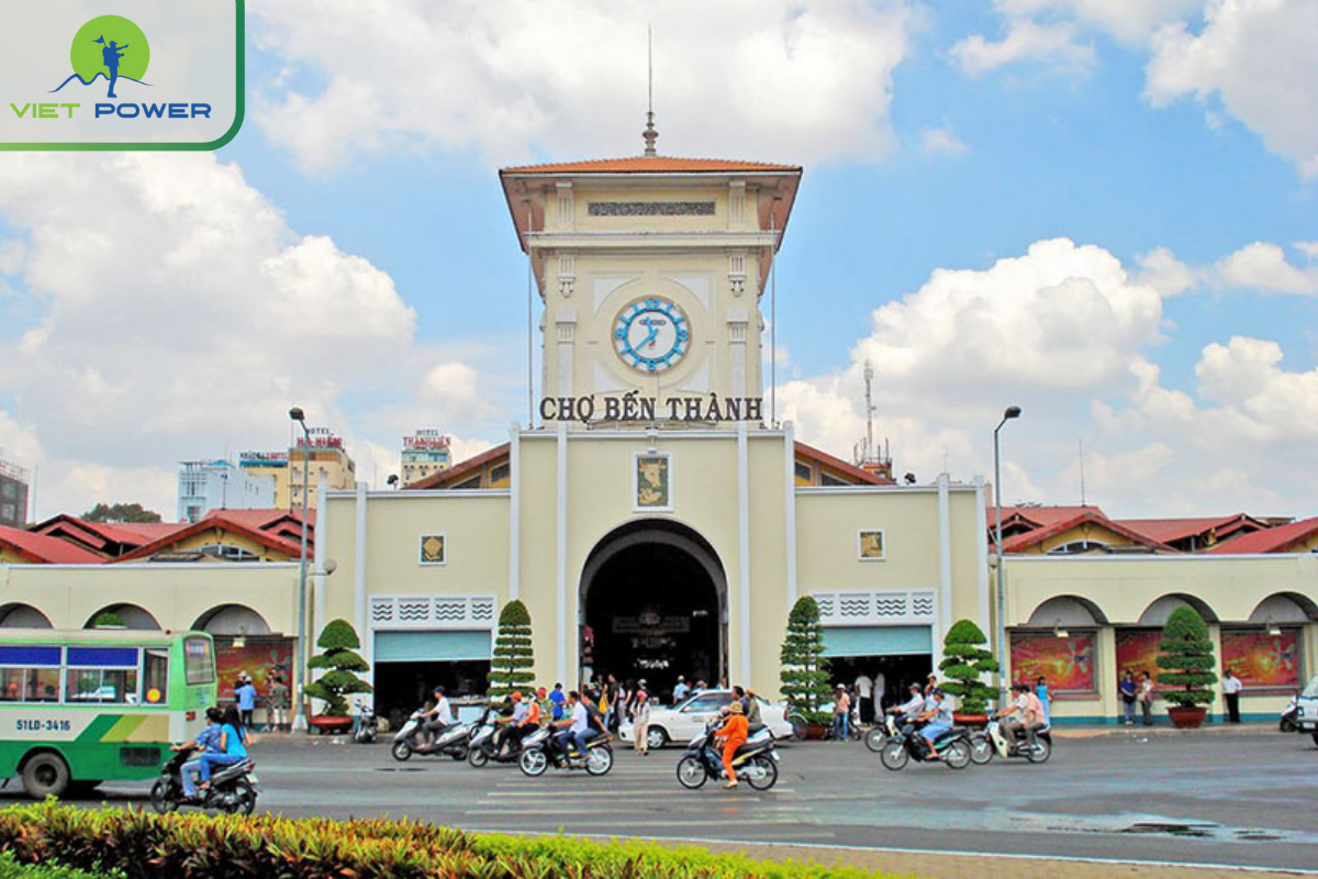 Top 9 Places To See In South Vietnam For First-Timers: Ben Thanh Market.