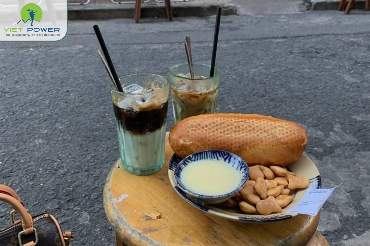 street-coffee-in-hanoi (3)