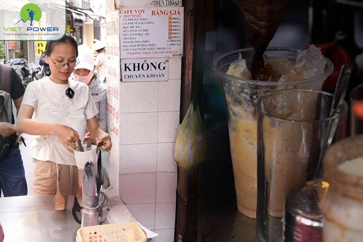 street-coffee-in-ho-chi-minh (4)