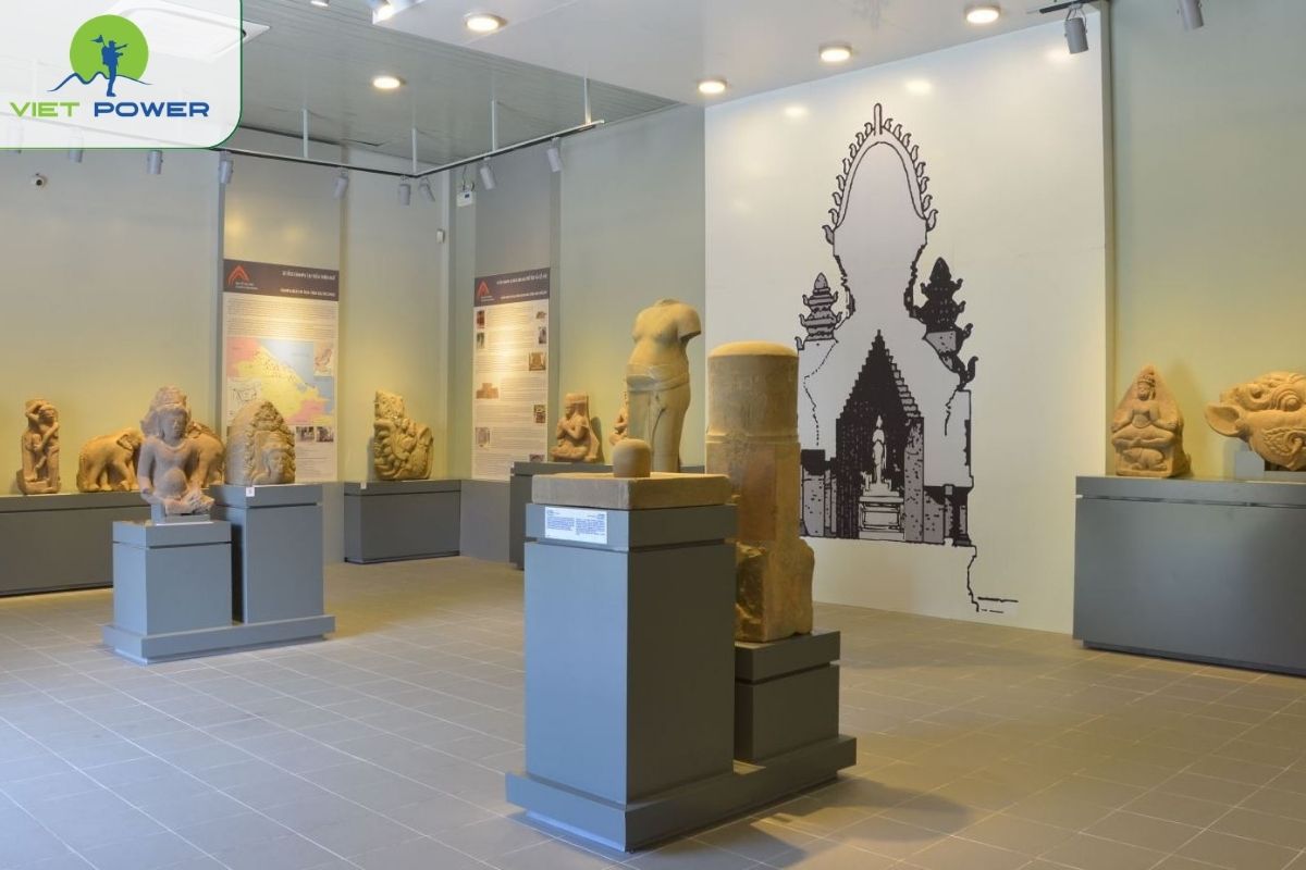 Champa Sculptures And Cultural Layers