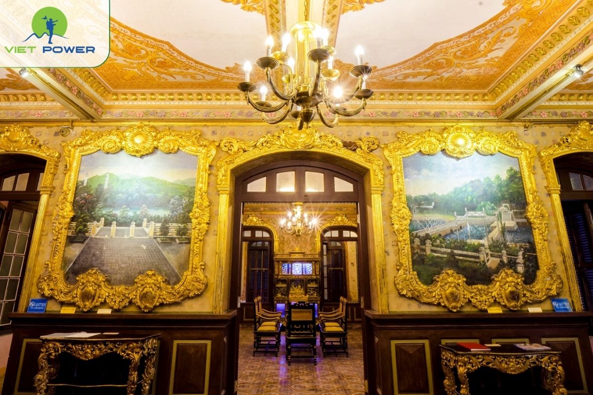 Royal Murals and Decorative Art Inside the Palace
