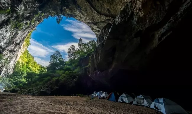 An Adventurous Honeymoon in Vietnam in 15 Days