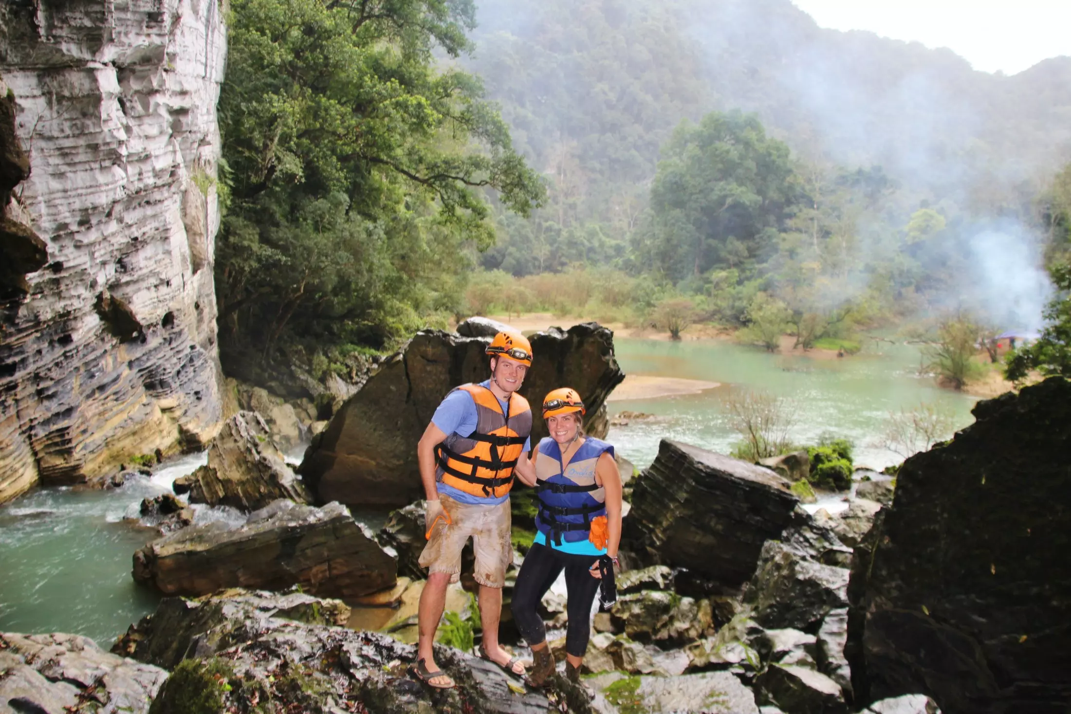 Custom Full-Day Tu Lan Cave Expedition
