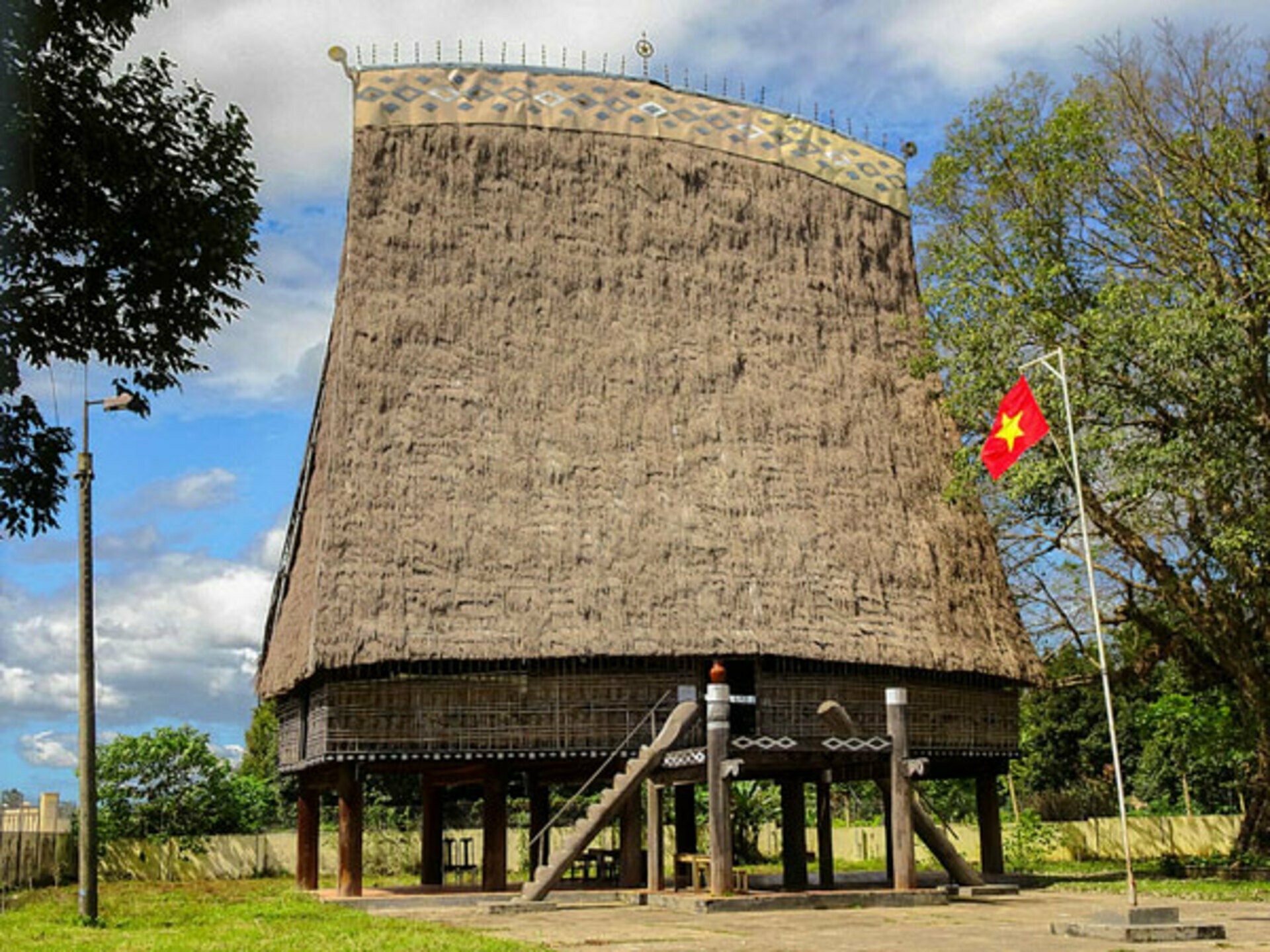 Vietnam Off the Beaten Track 21 Days