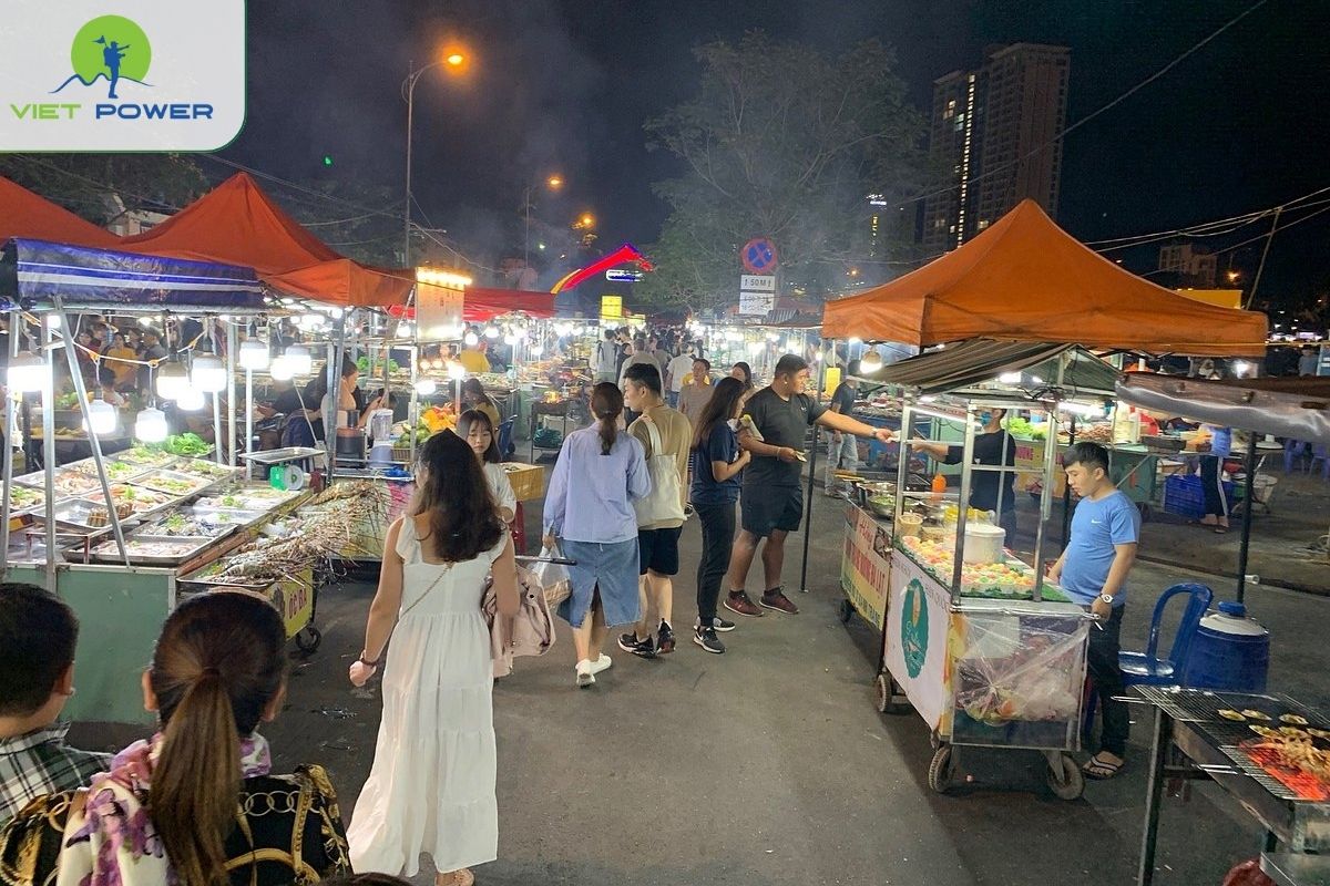 Son Tra Night Market