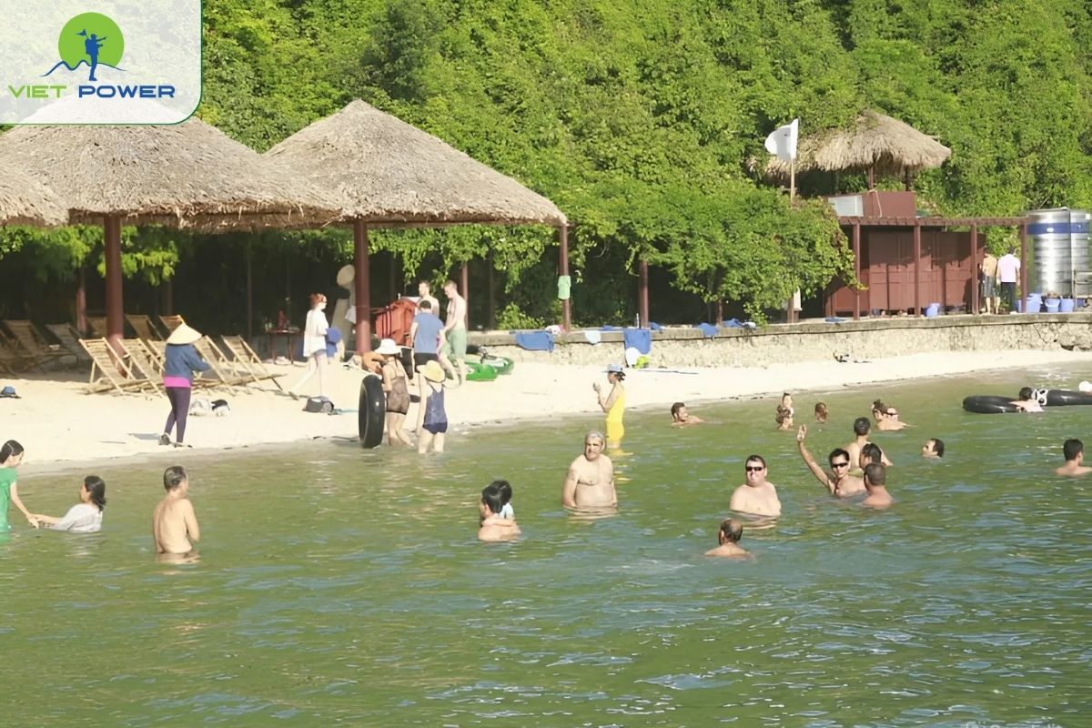 Relax and swimming at Soi Sim Island