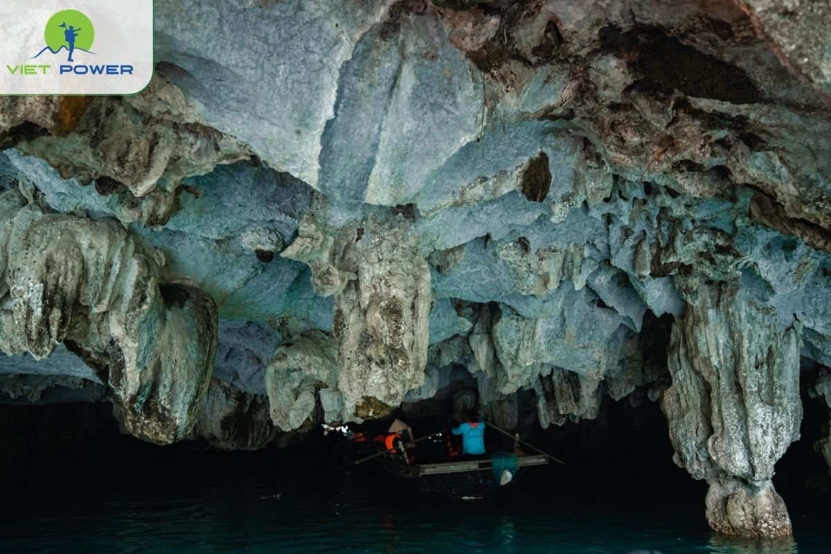 Dark & Bright Cave