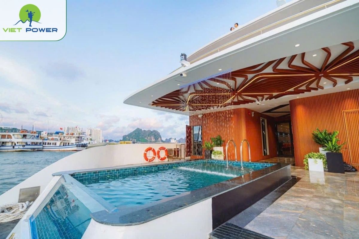 Infinity Jacuzzi