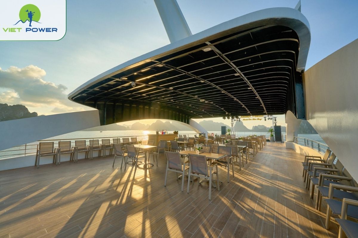 Leona Sundeck