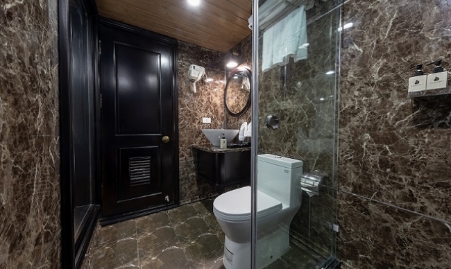 Deluxe Room with Ocean View