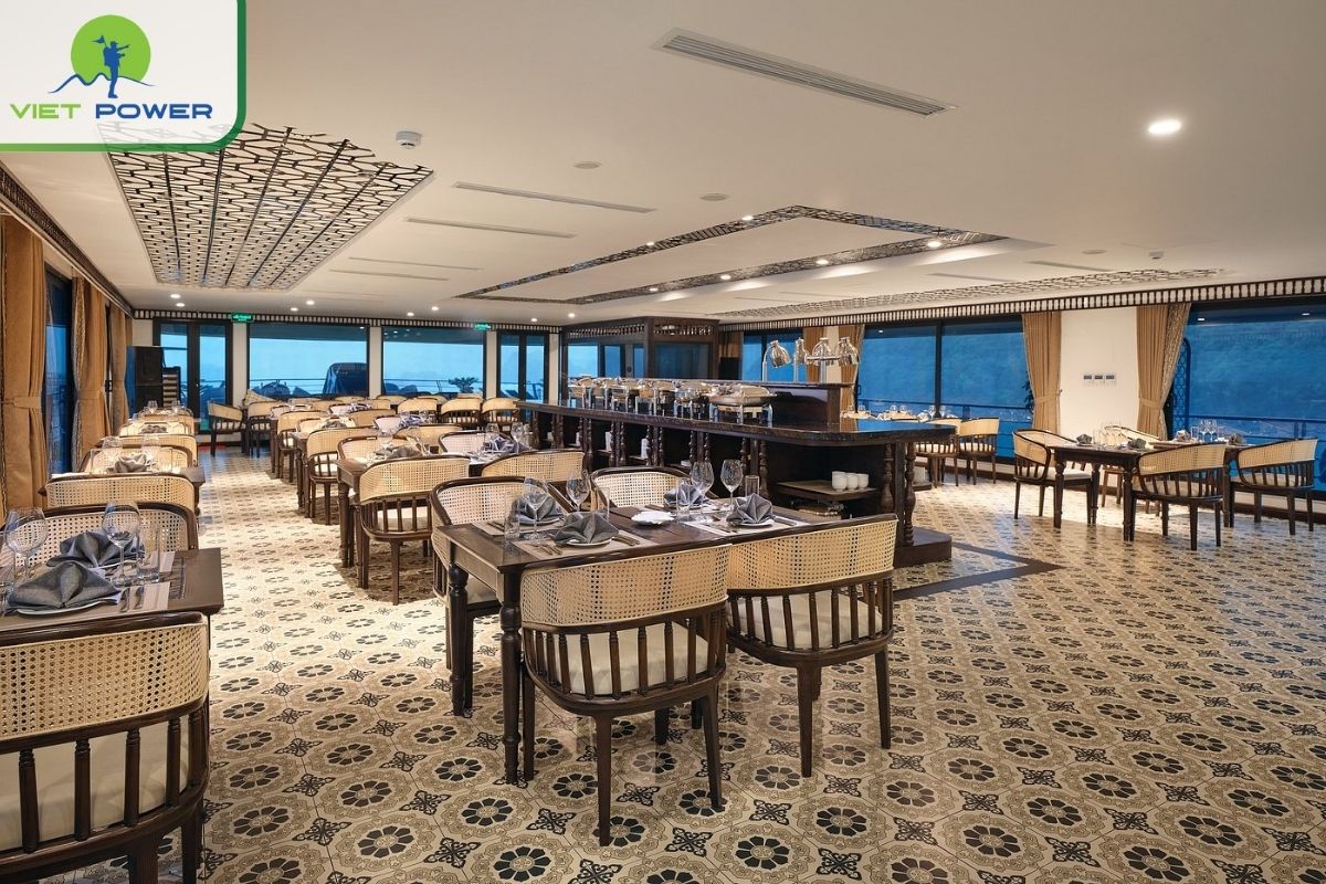 Restaurant serving Vietnamese and international cuisine