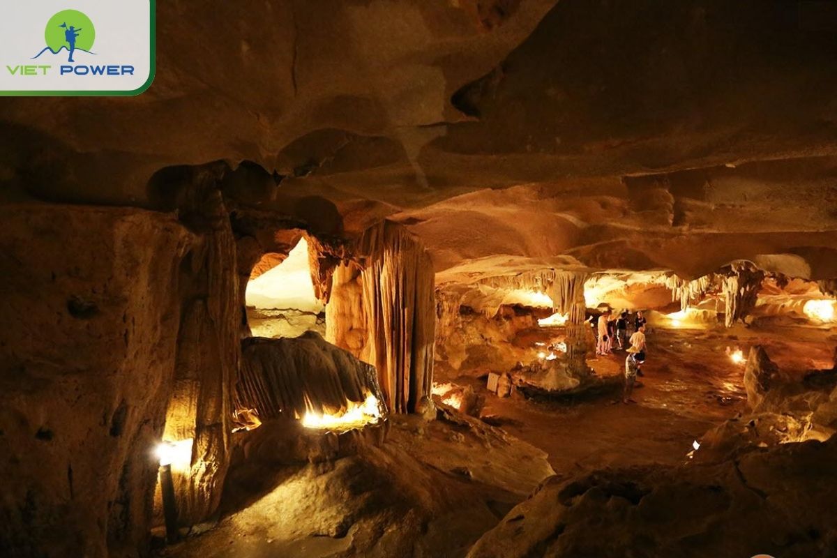 Thien Canh Son Cave