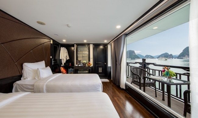 Suite Room with Balcony