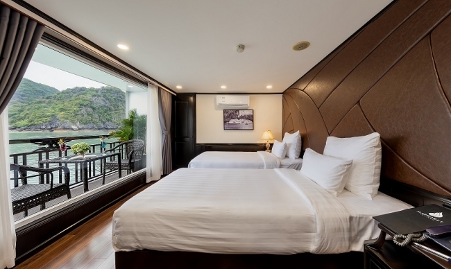 Family Connecting Suite with Balcony