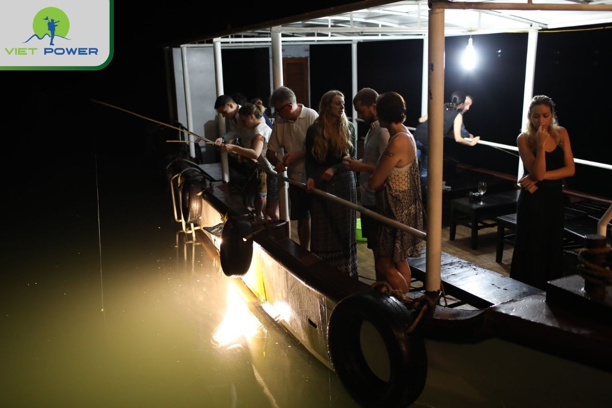 Squid fishing