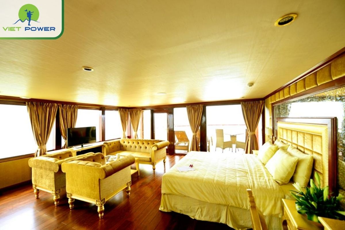 Suite Cabins with Jacuzzi