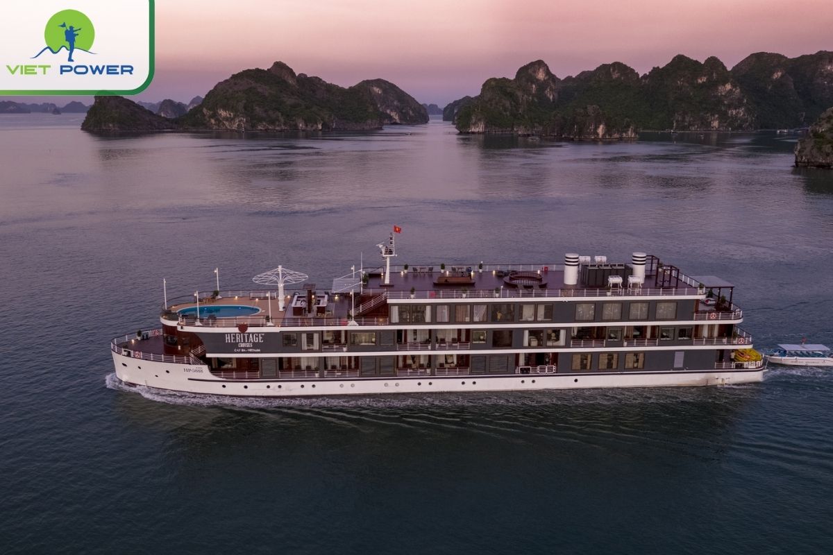 Heritage Cruises Binh Chuan