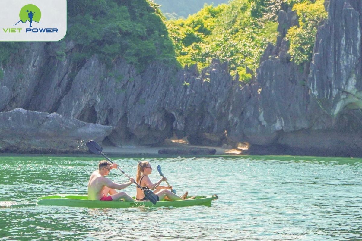 Kayaking at Ba Trai Dao Islets